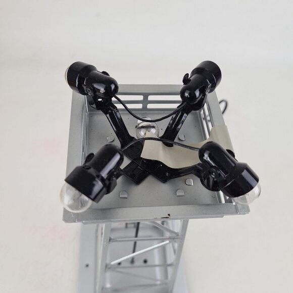 MTH 30-9049 RK# 395 Floodlight Tower EX All Steel Construction Light Position - Picture 4 of 8